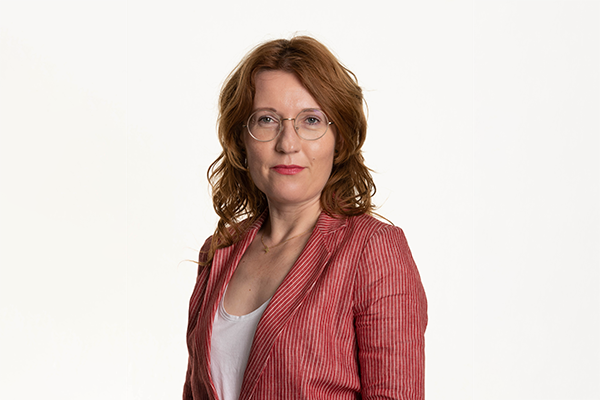 Dr. Ivona Kucerova